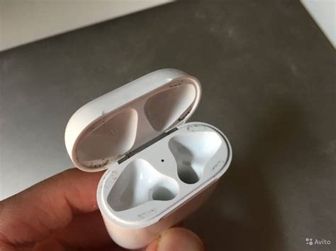 Зарядка кейса AirPods