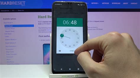 Изменение времени на телефоне ZTE Blade: