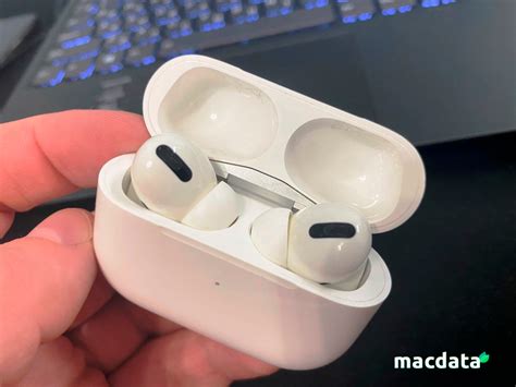 Как изменить громкость Siri в наушниках AirPods Pro через настройки iPhone?