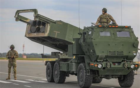 Материалы и инструменты для рисования РСЗО HIMARS