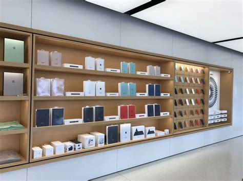 Официальные Apple Store и авторизованные реселлеры