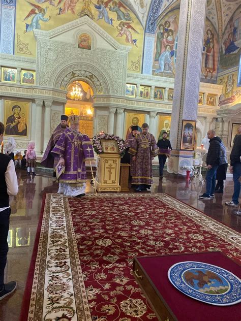 Помощь и благотворительность в Храме Матроны Московской в понедельник