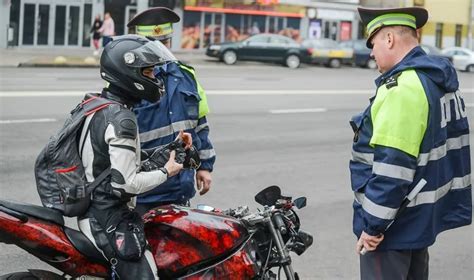 Почему пользователь может заинтересоваться оформлением мотоцикла на учет без водительских прав