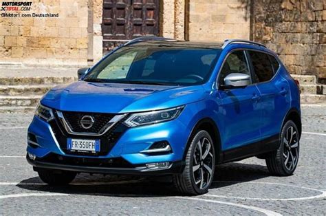 Разбираемся в деталях с Nissan Qashqai