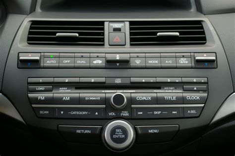 Раздел 8: Подключение iPhone к AUX в Honda Accord 7