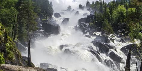 Размещение вблизи Водопадов Учар