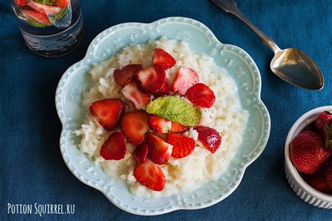 Рисовая каша на воде с фруктами