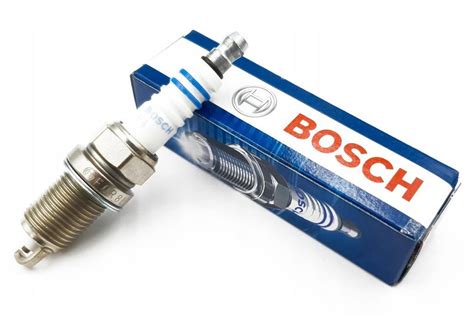 Упаковка свечей Bosch