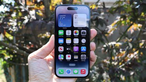 Установите и активируйте eSIM на iPhone 14 Pro