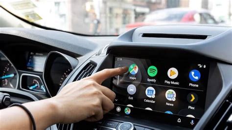 Установка приложения Android Auto на смартфон