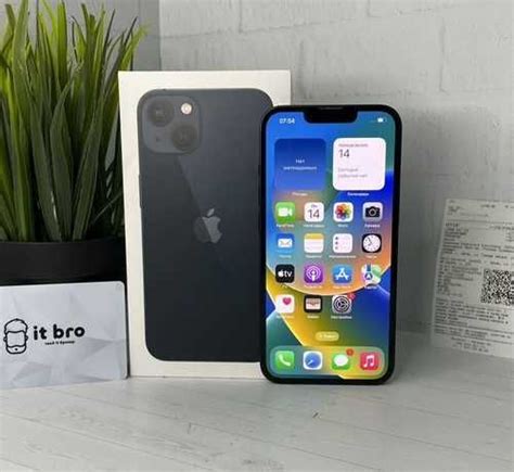 Что включено в гарантийный комплект для iPhone 13?