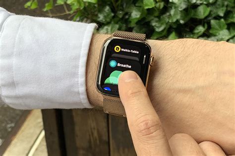 Шаг 1: Распаковка Apple Watch